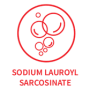 طرحی با خط قرمز از حباب‌ها درون یک دایره که متن سدیم لوریل سارکوزینات با حروف بزرگ در زیر آن نوشته شده است.